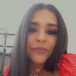 Meet your Posher, Mireya